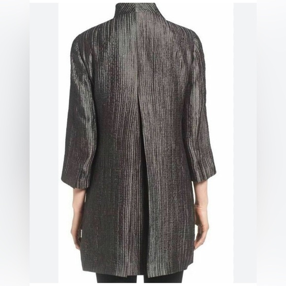 Eileen Fisher Silk Groove Coat in Bark. Size XS - Picture 3 of 10